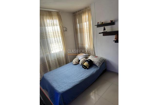 Apartamentos, Venta, Primero de Mayo - $300.000.000