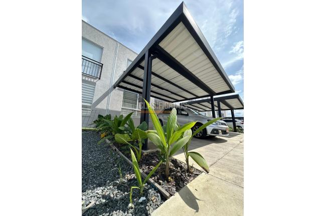 Casas, Venta en Ciudad Country