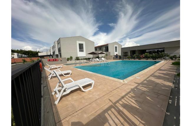 Casas, Venta, Ciudad Country - $590.000.000