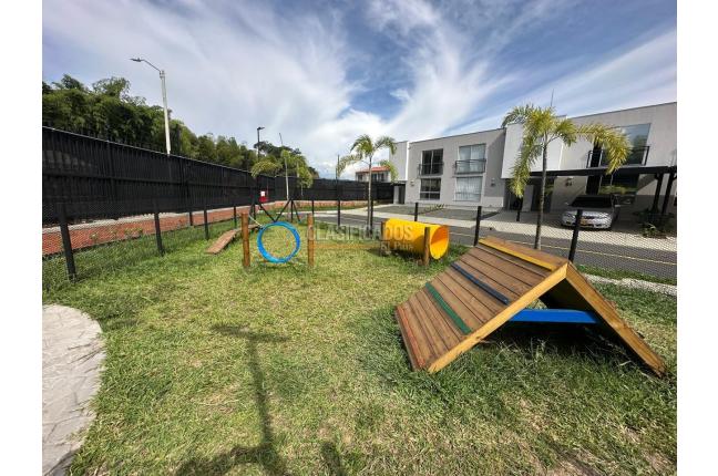 Casas, Venta, Ciudad Country - $590.000.000