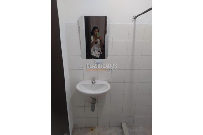 Apartaestudios, Alquiler, El Guabal - $750.000