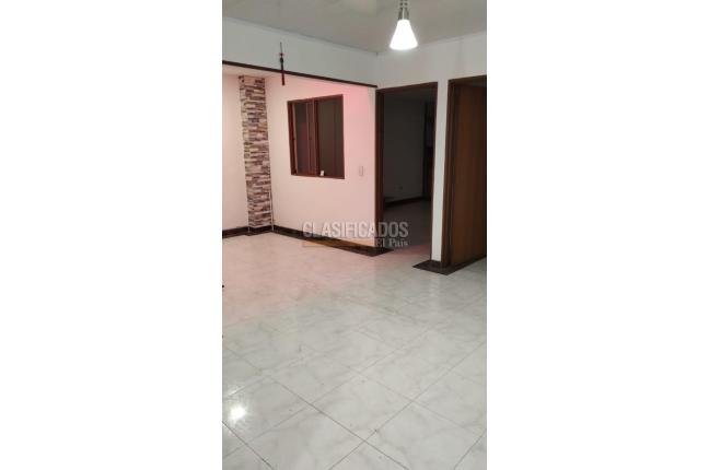 Casas, Alquiler en El Refugio