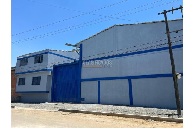 Locales y Bodegas, Venta, Candelaria - $2.500.000.000