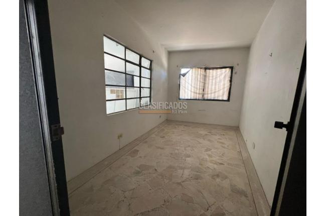 Locales y Bodegas, Venta, Candelaria - $2.500.000.000