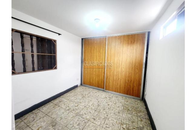 Casas, Venta, Granada - $750.000.000