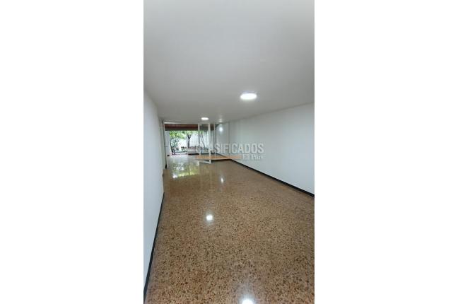 Oficinas y Consultorios, Alquiler, La Flora - $2.200.000