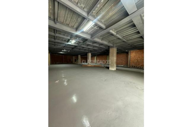 Locales y Bodegas, Alquiler en Alameda