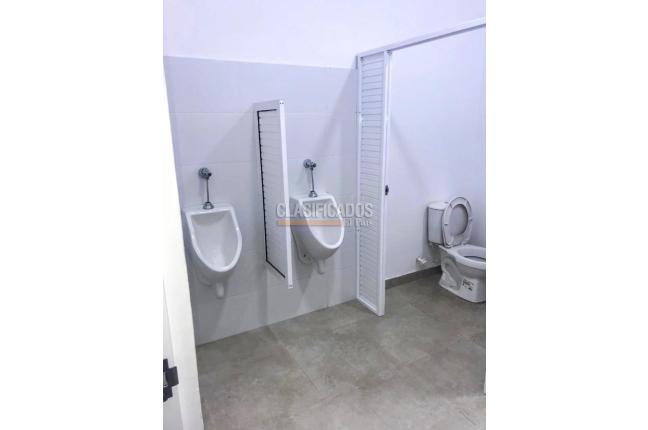 Locales y Bodegas, Alquiler, La Merced - $10.000.000