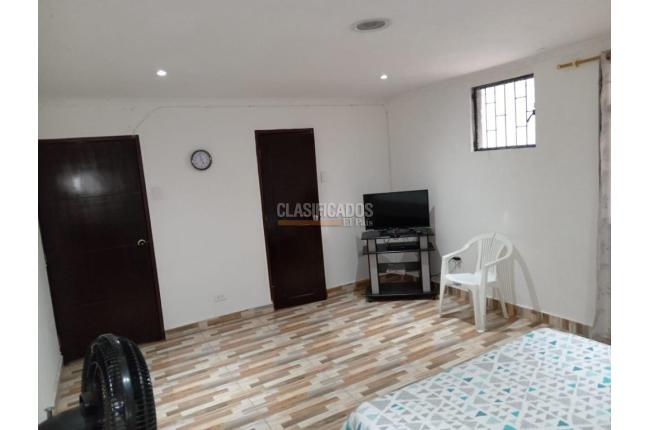 Casas, Alquiler, La Flora - $7.250.000