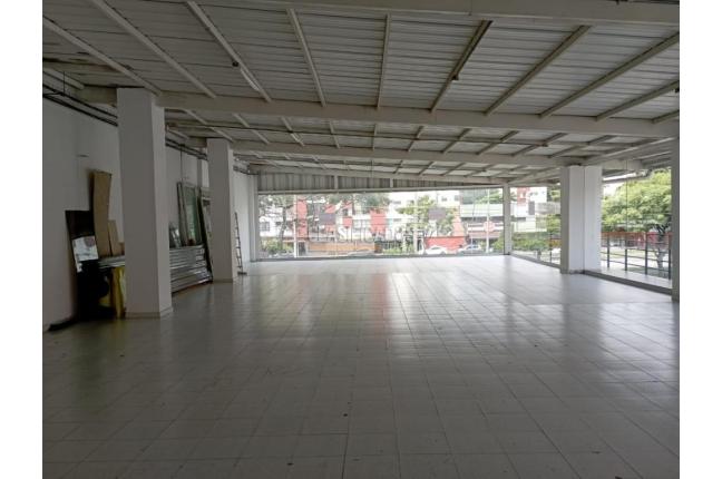 Locales y Bodegas, Alquiler, Camino Real - $5.600.000