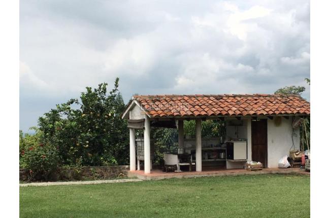 Fincas y Casas Campestres, Venta, El Cerrito - $2.050.000.000