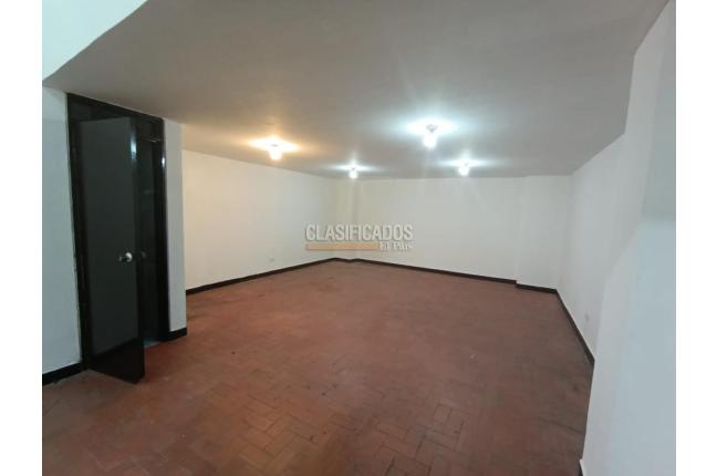 Locales y Bodegas, Alquiler, Miraflores - $3.500.000