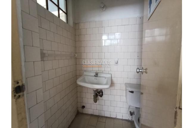 Oficinas y Consultorios, Alquiler, San Pedro - $698.000