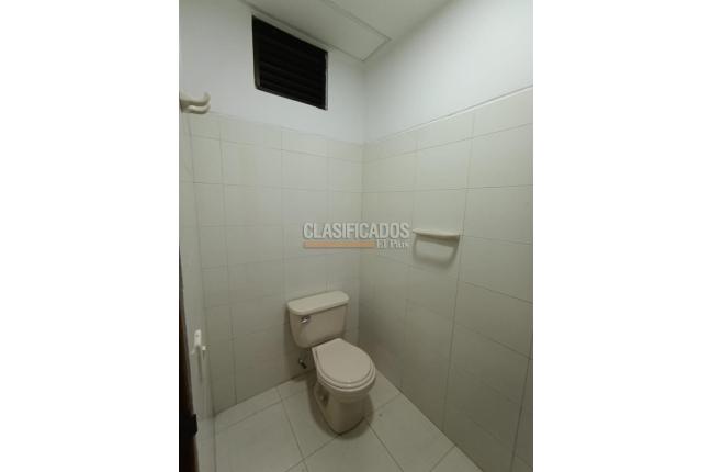 Oficinas y Consultorios, Alquiler, El Cedro - $2.000.000