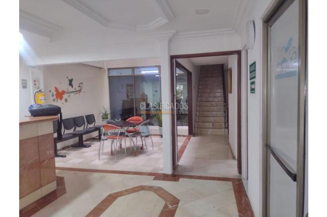 Oficinas y Consultorios, Alquiler, San Vicente - $2.100.000