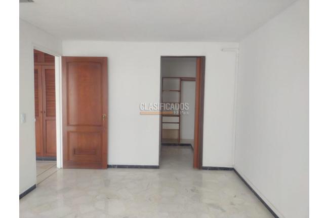 Oficinas y Consultorios, Alquiler, San Vicente - $2.100.000