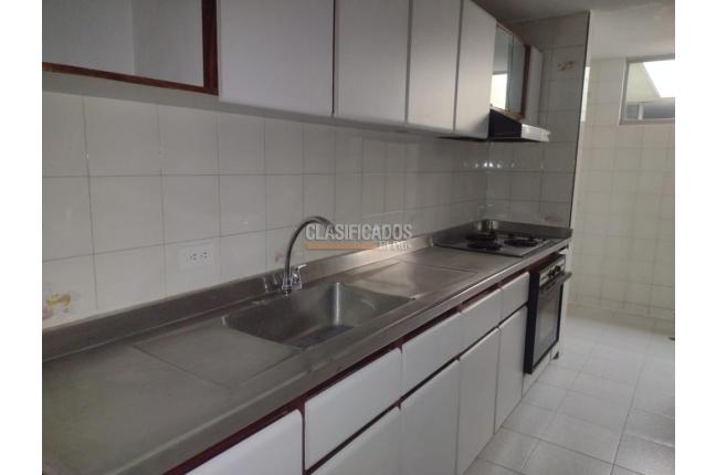 Oficinas y Consultorios, Alquiler, San Vicente - $2.100.000
