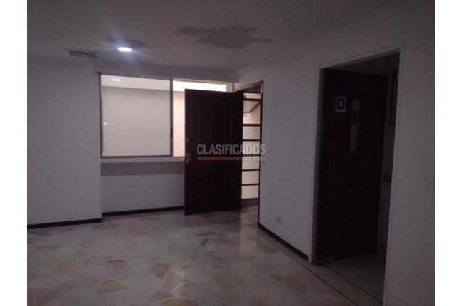 Oficinas y Consultorios, Alquiler, San Vicente - $2.100.000
