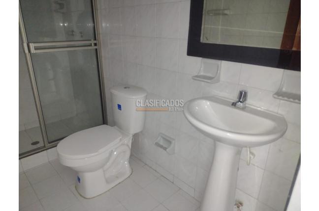 Oficinas y Consultorios, Alquiler, San Vicente - $2.100.000