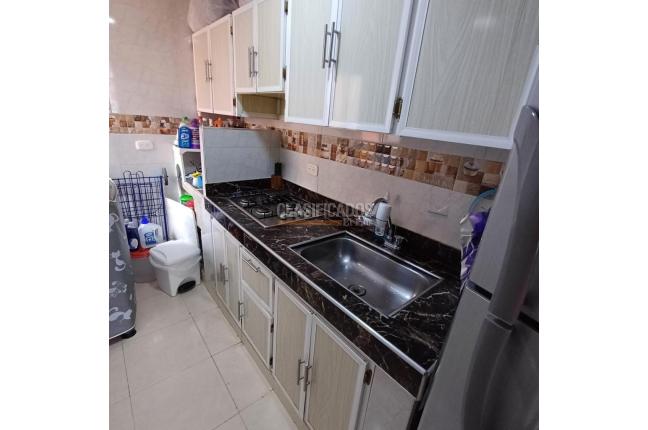 Apartamentos, Venta, Flora Industrial - $180.000.000