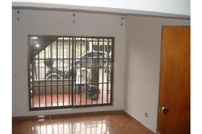 Casas, Venta en Evaristo García