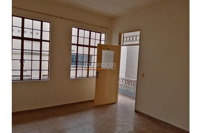 Oficinas y Consultorios, Alquiler, San Pedro - $658.000