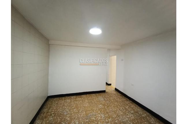 Locales y Bodegas, Alquiler, San Cayetano - $1.650.000