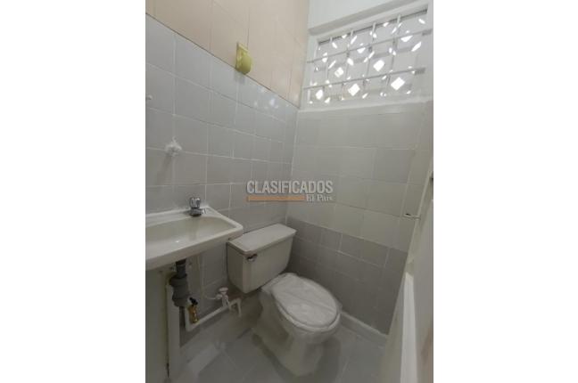 Locales y Bodegas, Alquiler, San Cayetano - $1.650.000