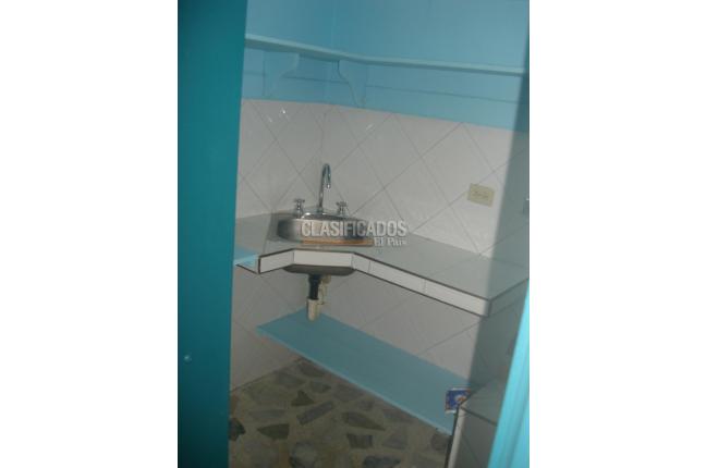 Locales y Bodegas, Alquiler, Popular - $4.000.000