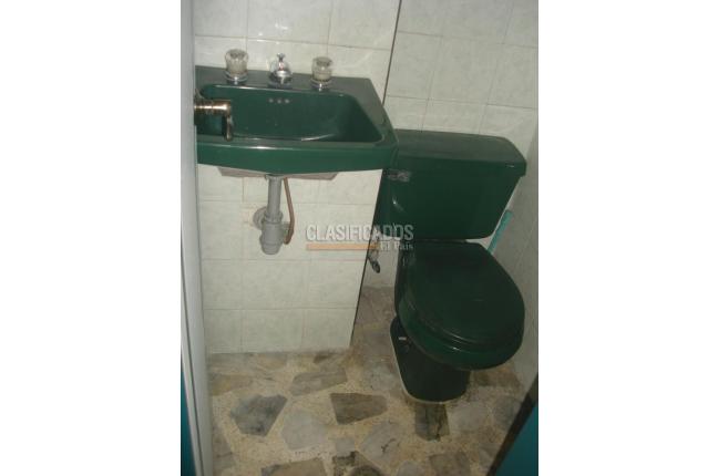 Locales y Bodegas, Alquiler, Popular - $4.000.000