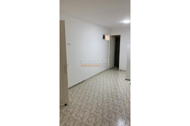 Apartaestudios, Alquiler, Chapinero - $800.000