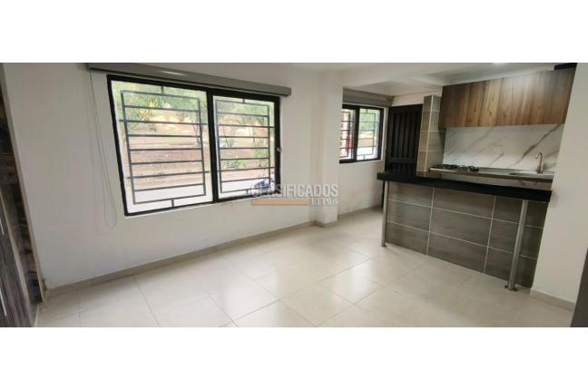 Apartaestudios, Alquiler, El Encinar - $860.000
