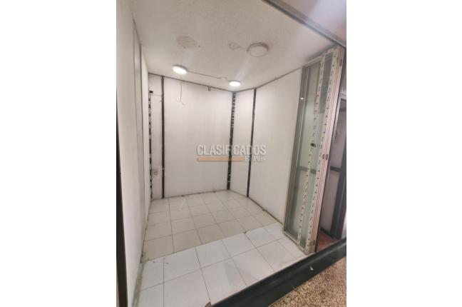 Locales y Bodegas, Alquiler, Bogotá - $700.000