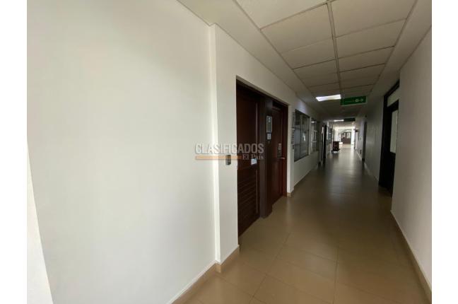 Oficinas y Consultorios, Venta, Clínica Farallones - $345.000.000