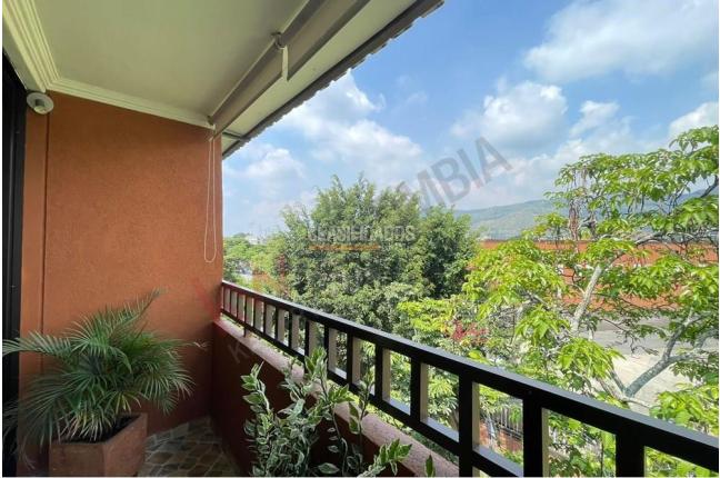 Apartamentos, Venta en La Flora