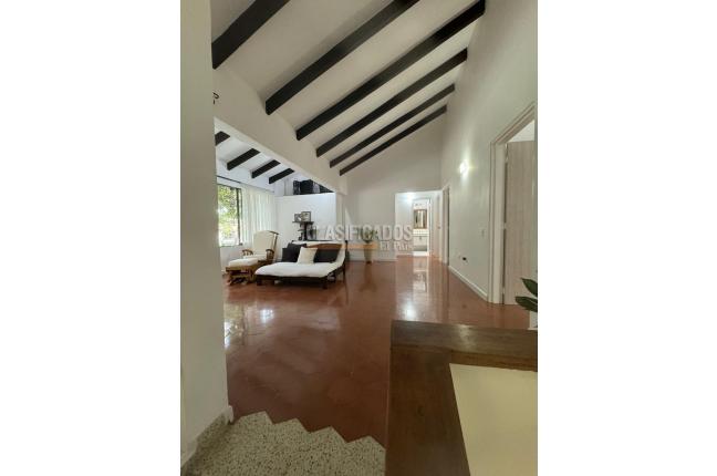 Casas, Venta en La Flora