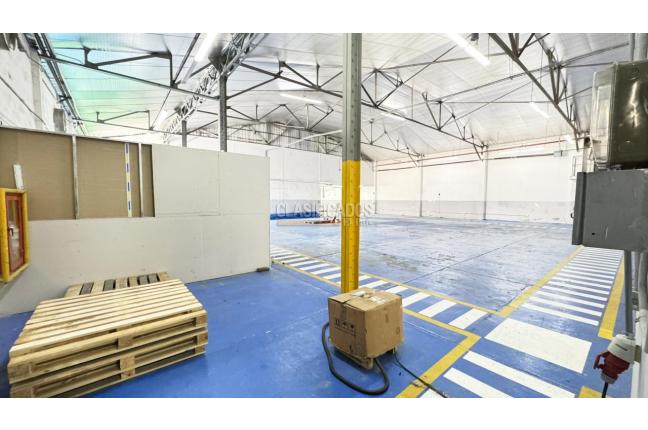 Locales y Bodegas, Alquiler, Industrial - $28.000.000