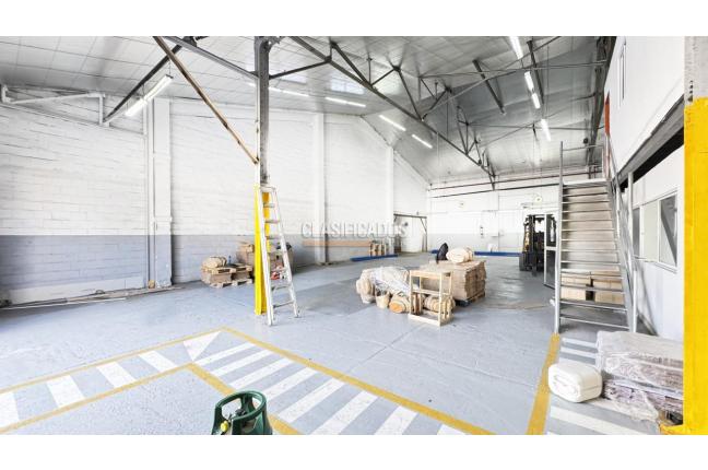 Locales y Bodegas, Alquiler, Industrial - $28.000.000
