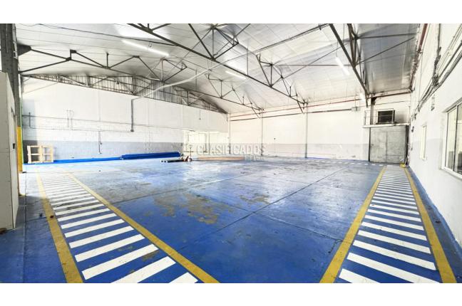 Locales y Bodegas, Alquiler, Industrial - $14.000.000