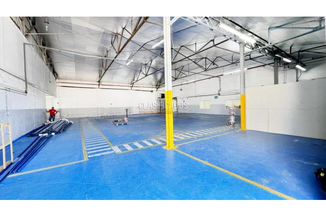 Locales y Bodegas, Alquiler, Industrial - $14.000.000