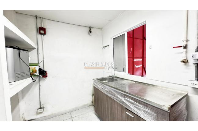 Locales y Bodegas, Alquiler, Industrial - $8.500.000