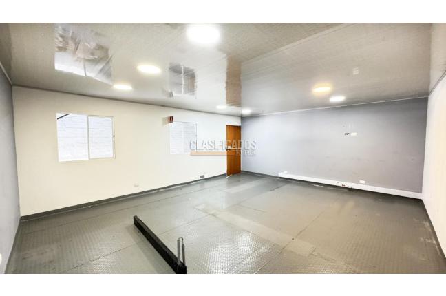 Locales y Bodegas, Alquiler, Industrial - $8.500.000