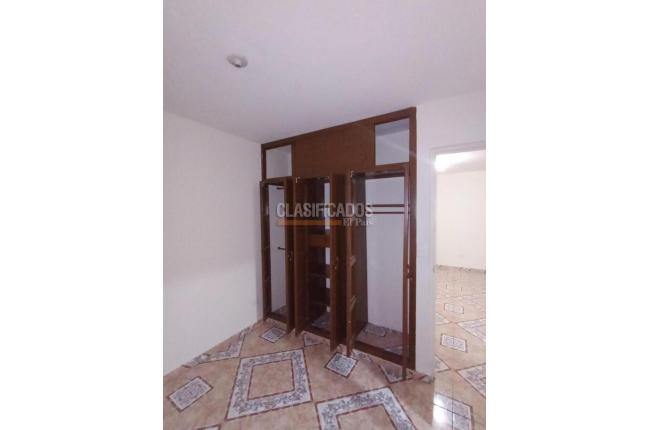 Apartamentos, Alquiler, Bretaña - $700.000