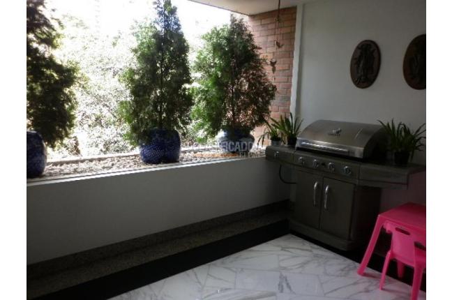 Apartamentos, Venta en Arboleda