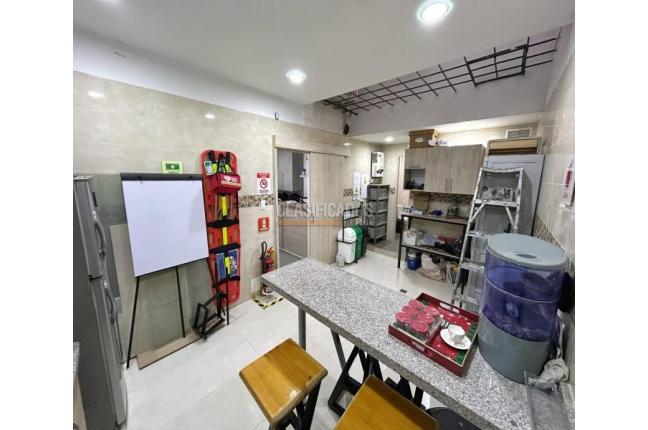 Edificios, Venta, El Ingenio - $2.400.000.000