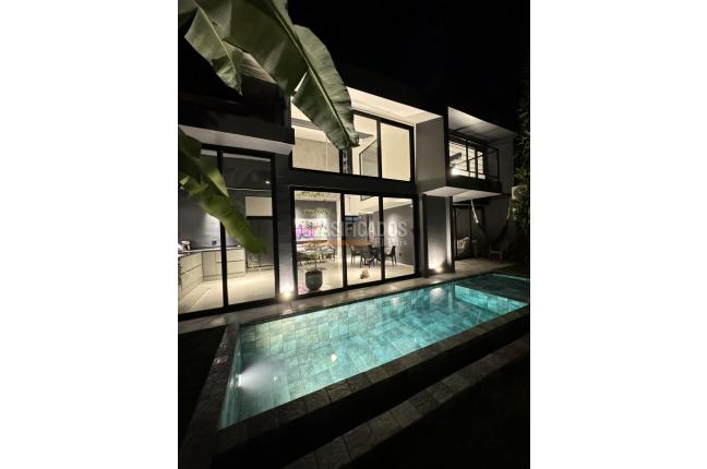 Casas, Alquiler, Cristales - $8.000.000