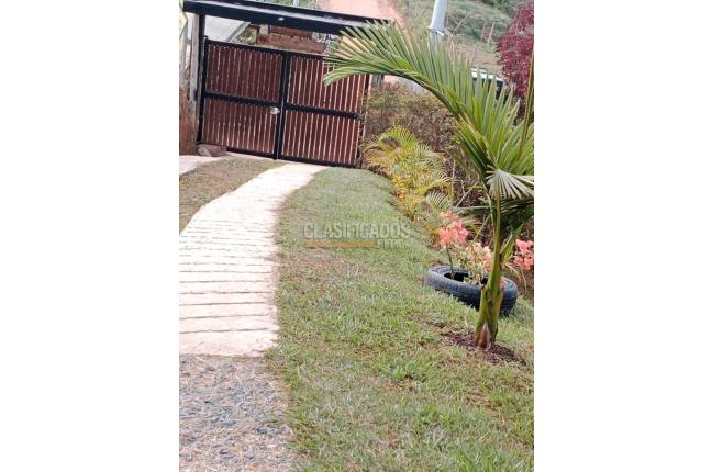 Fincas y Casas Campestres, Venta, Guatape - $380.000.000