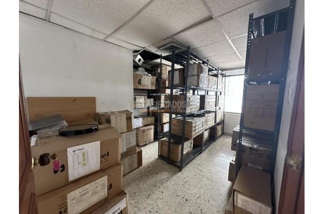 Edificios, Venta, Popular - $1.100.000.000