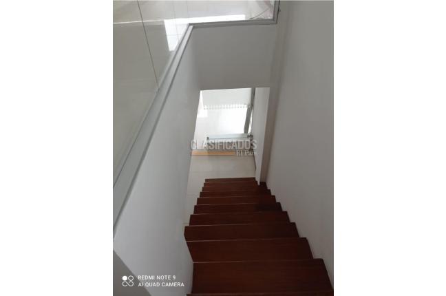 Oficinas y Consultorios, Alquiler, Centenario - $3.956.000