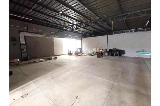 Locales y Bodegas, Alquiler en Barranquilla